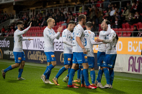 Värnamos Gustav Engvall jublar