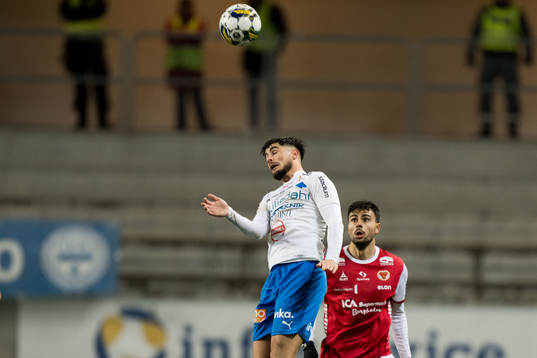 Värnamos Emin Grozdanic och Kalmars Deniz Hummet