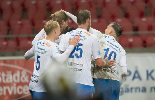 Värnamos Hampus Näsström jublar
