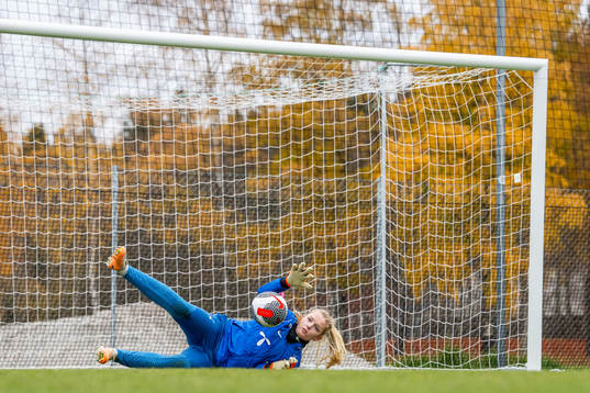Goalkeeper Guro Pettersen of the Norwegian women's national