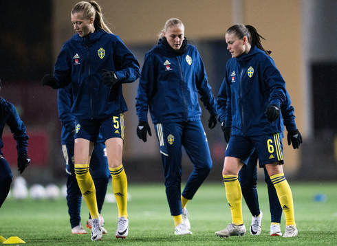 Ebba Handfast and Hanna Wijk of Sweden