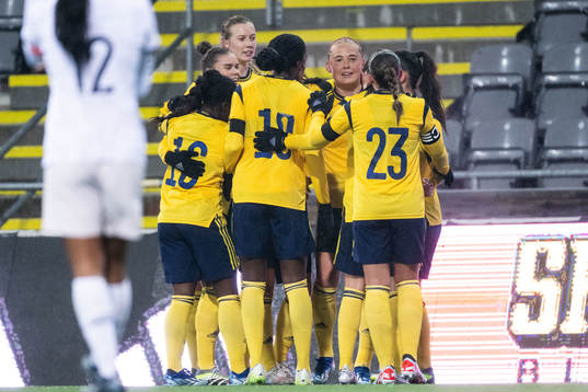 Paulina Nyström of Sweden celebrates with team mates