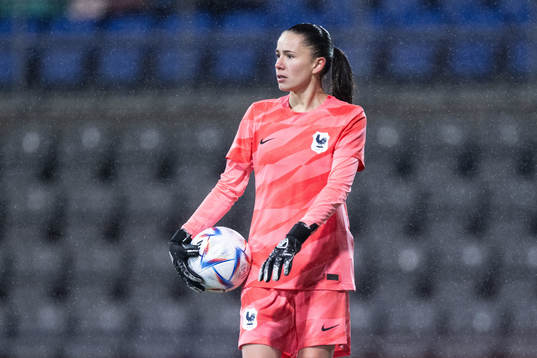 Goalkeeper Ines Marques of France
