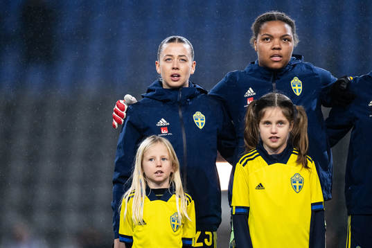 Cornelia Kapocs and goalkeeper Serina Iddrisu Backmark of