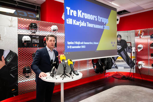 Tre Kronors förbundskapten Sam Hallam