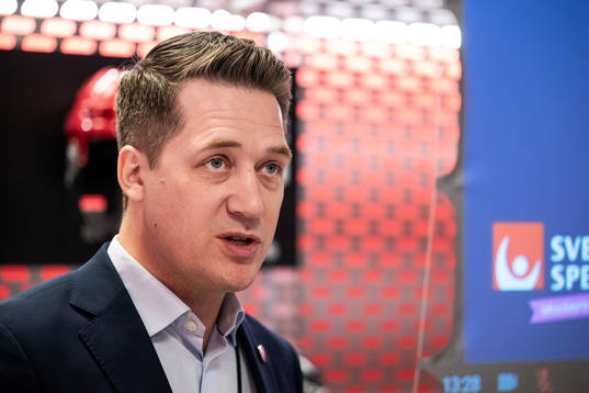 Tre Kronors förbundskapten Sam Hallam