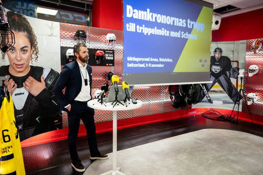 Damkronornas förbundskapten Ulf Lundberg