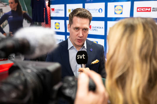 Tre Kronors förbundskapten Sam Hallam