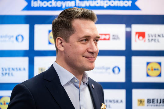 Tre Kronors förbundskapten Sam Hallam