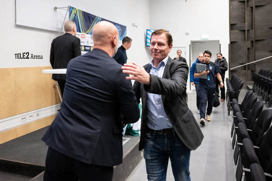 Hammarbys sportchef Mikael Hjelmberg och Sirius tränare