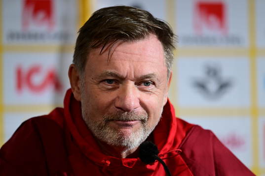 Head coach Peter Gerhardsson of the Swedish women's