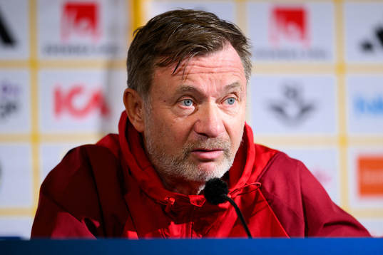 Head coach Peter Gerhardsson of the Swedish women's