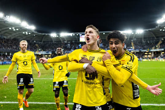 Elfsborgs Alexander Bernhardsson jublar