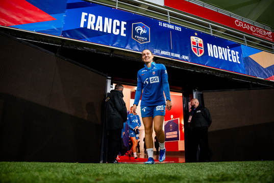 Bläddra bland fler bilder av Football, Nations League, Norway, training