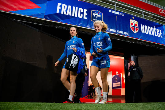 Tuva Hansen and Justine Kielland of the Norwegian women's