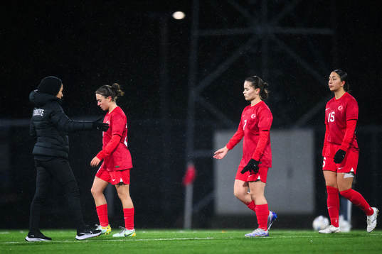 Beril Beceren, Aleyna Topcu and Yuna Demir of Turkey look