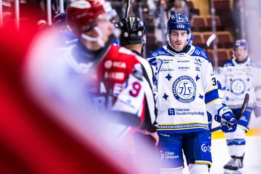 Leksands Peter Cehlarik jublar