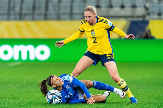 Jonna Andersson of Sweden and Agnese Bonfantini of Italy
