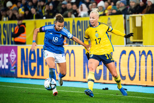 Arianna Caruso of Italy and Caroline Seger of Sweden