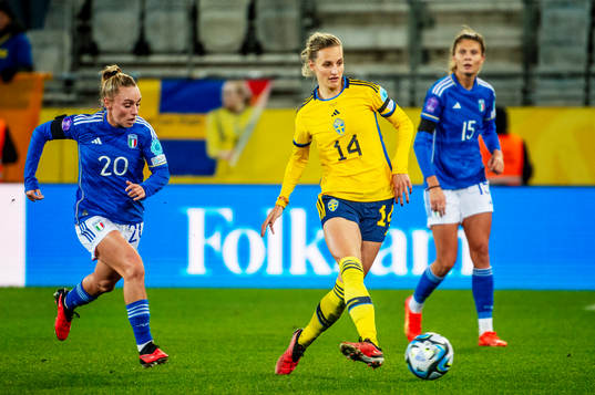 Nathalie Björn of Sweden and Giada Greggi of Italien