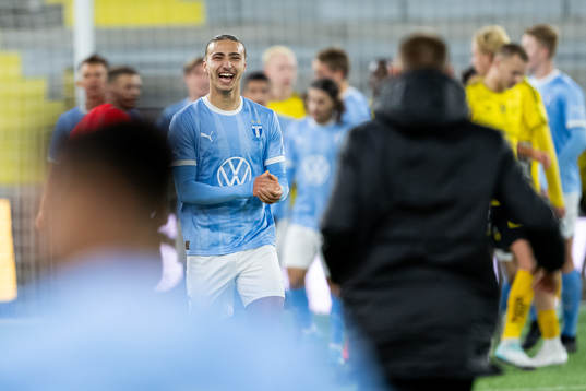 Malmö FFs Elison Makolli jublar