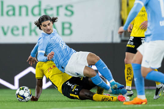 Malmö FFs Jacob Shamoun och Elfsborgs Maudo Lamine Jarjue