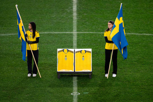 Two shirts in honor of the two supporters of Sweden who