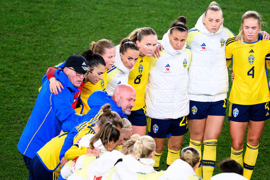 Kosovare Asllani and Matilda Vinberg of Sweden looks
