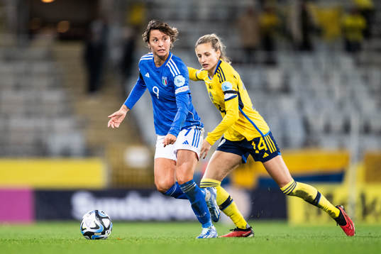 Valentina Giacinti of Italy and Nathalie Björn of Sweden