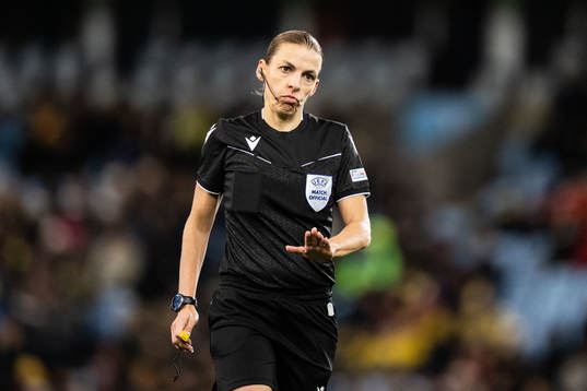 Referee Stéphanie Frappart