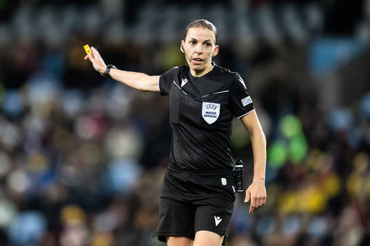 Referee Stéphanie Frappart