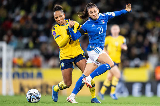 Madelen Janogy of Sweden and Cecilia Salvai of Italy