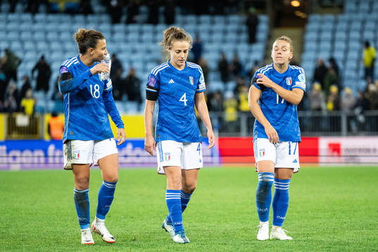 Arianna Caruso, Aurora Galli and Lisa Boattin of Italy look