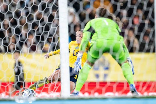 Filippa Angeldahl of Sweden and goalkeeper Laura Giuliani