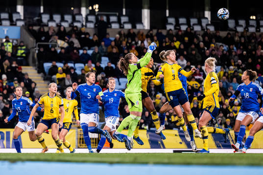 Magdalena Eriksson, Madelen Janogy and Linda Sembrant