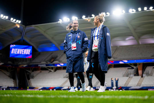 Elisabeth Terland and Celin Bizet Ildhusøy of Norway