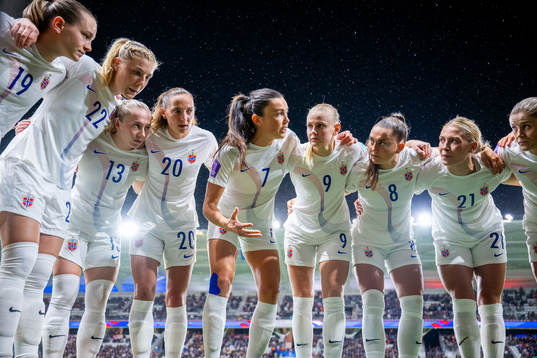 Elisabeth Terland, Sophie Román Haug, Thea Bjelde, Marit