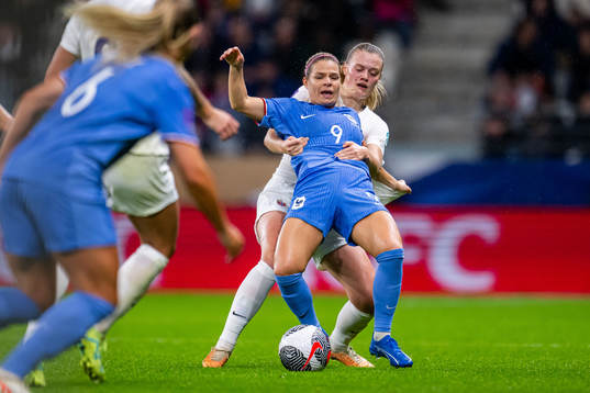 Eugénie Le Sommer of France and Mathilde Harviken of Norway