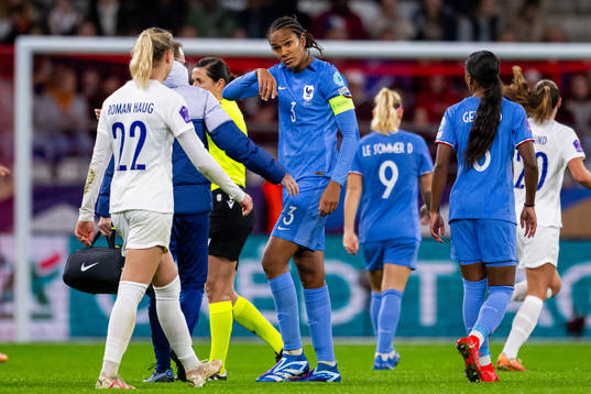 Wendie Renard of France