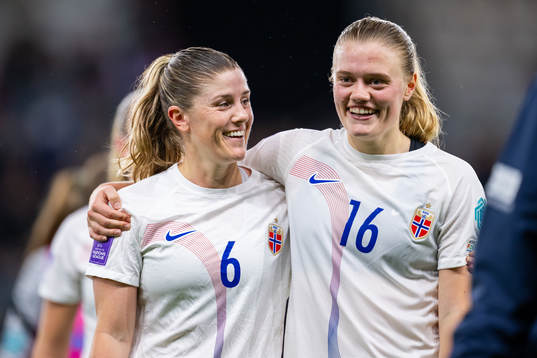 Maren Mjelde and Mathilde Harviken of Norway