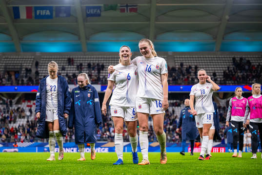 Maren Mjelde and Mathilde Harviken of Norway