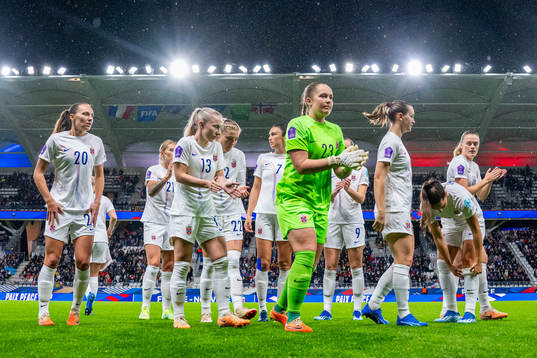 Marit Bratberg Lund, Thea Bjelde, goalkeeper Aurora