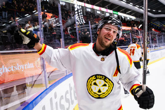 Brynäs Jacob Blomqvist jublar