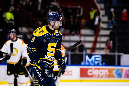 Södertäljes Linus Videll deppar