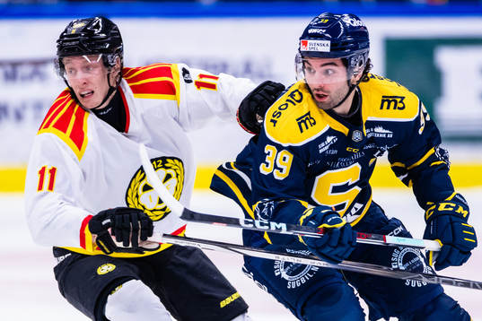 Brynäs Oliver Tärnström och Södertäljes Stelio Mattheos