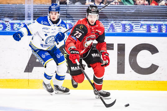 Leksands Felix Unger Sörum och Malmö Redhawks Adam Ollas