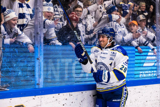 Leksands Justin Glenn Kloos jublar