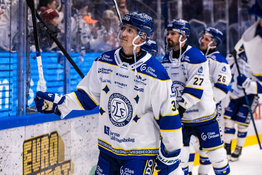 Leksands Olle Alsing jublar