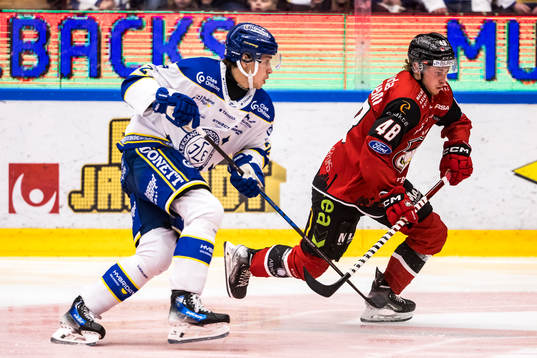 Leksands Lukas Vejdemo och Malmö Redhawks Lauri Pajuniemi