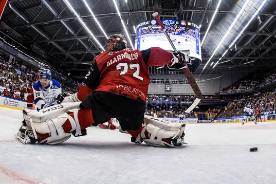 Leksands Justin Glenn Kloos och Malmö Redhawks målvakt